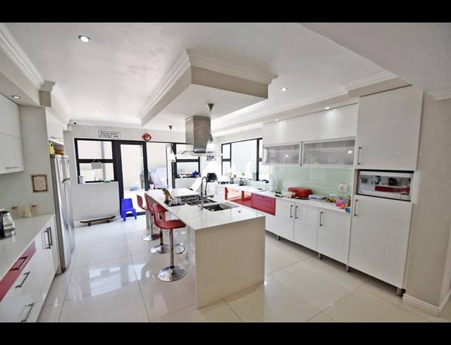 5 BEDROOM HOUSE FOR SALE IN MORNINGSIDE